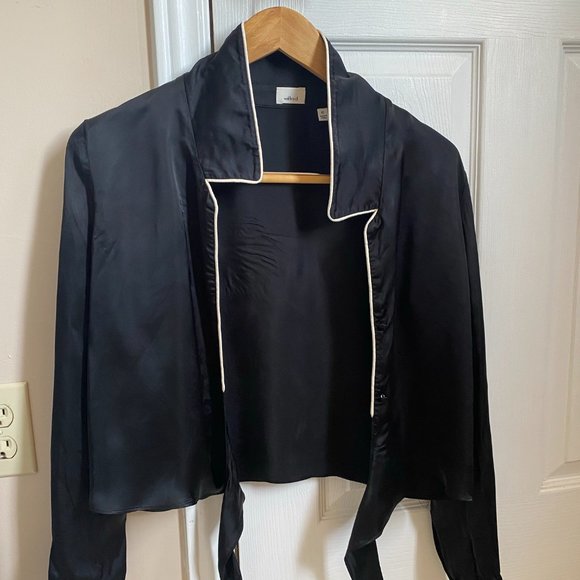 Black Aritzia Wrap Top with White Piping - Picture 2 of 9